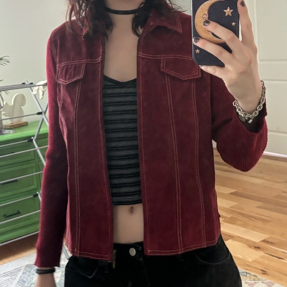 Vintage burgundy/ maroon suede jacket with zipper perfect for fall! - Picture 3 of 4